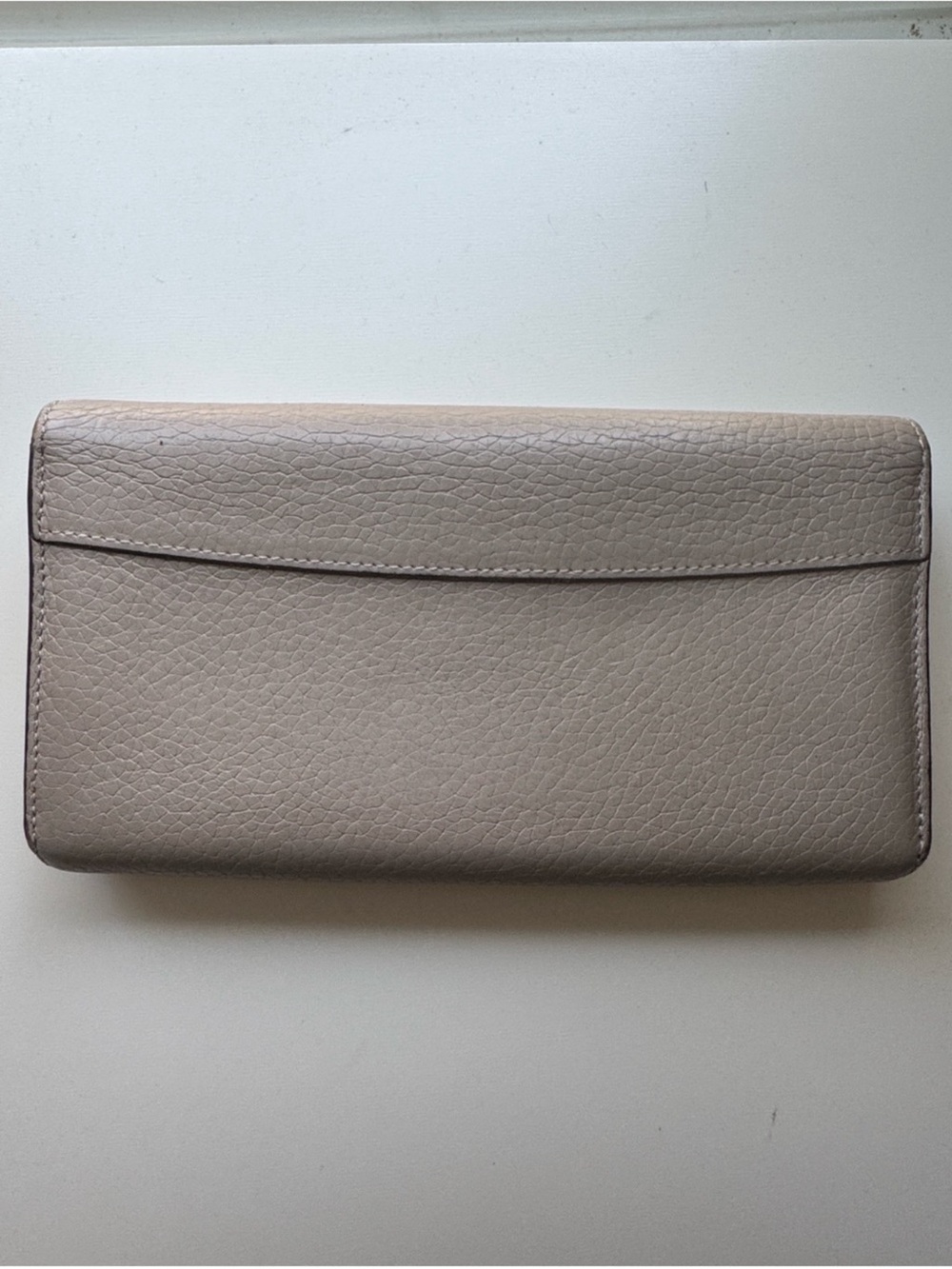 Louis Vuitton Taupe Cappucines Leather Wallet with Gold LV Emblem - Picture 3 of 16